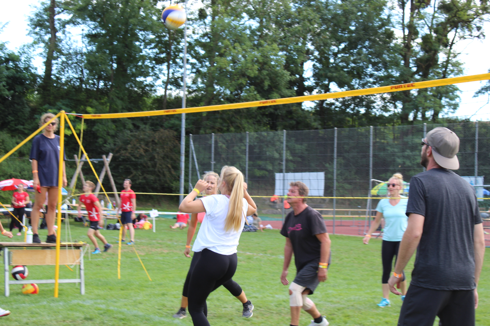 Volley  (117)